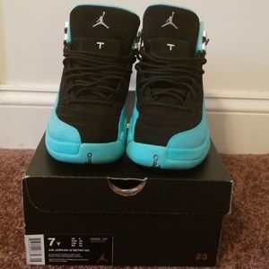 Air Jordan 12 Retro